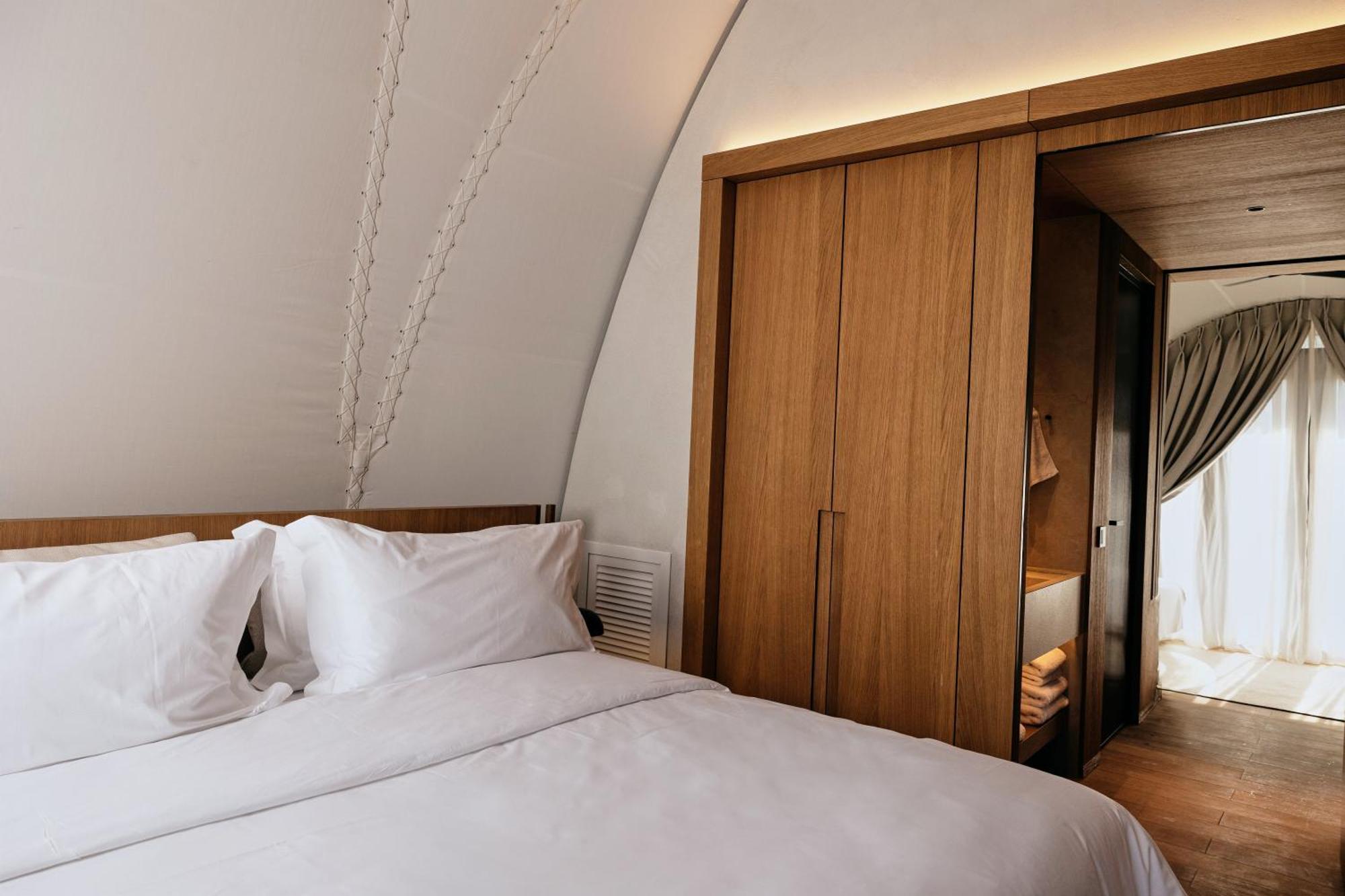 91 Athens Riviera, The Resort Екстер'єр фото